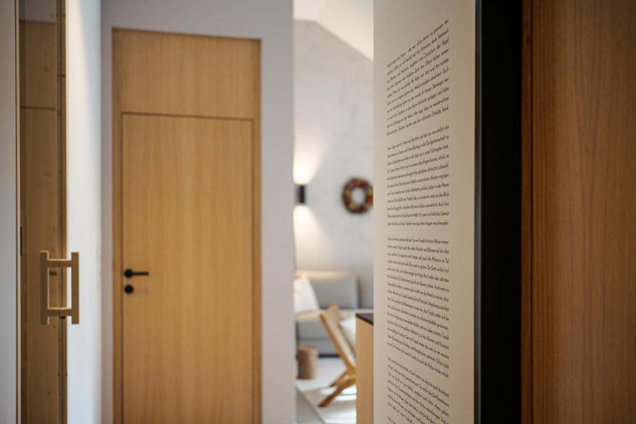 Lebe'Oetz - Das Ferienapartmenthaus Im Zentrum Von Oetz Esterno foto