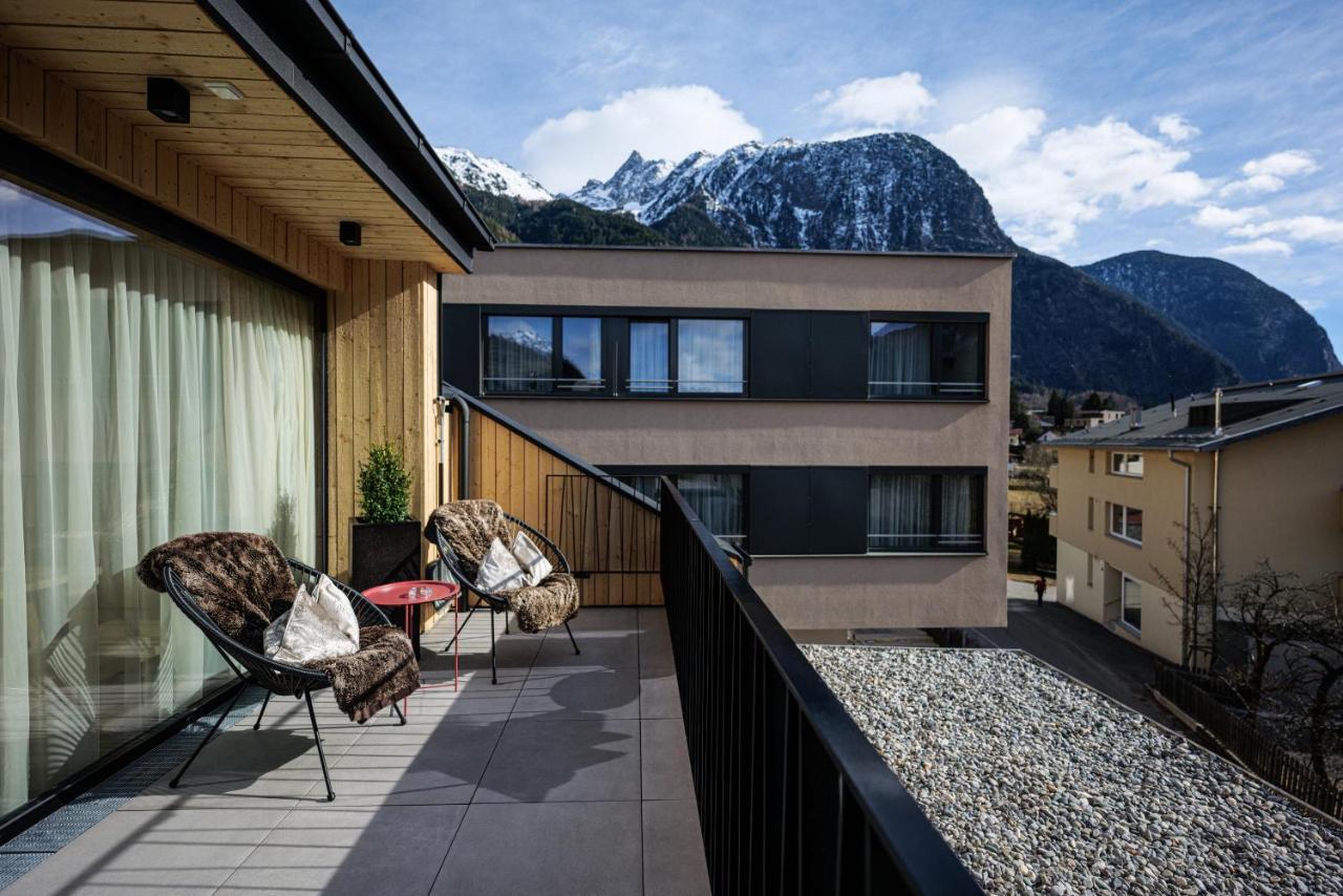 Lebe'Oetz - Das Ferienapartmenthaus Im Zentrum Von Oetz Esterno foto