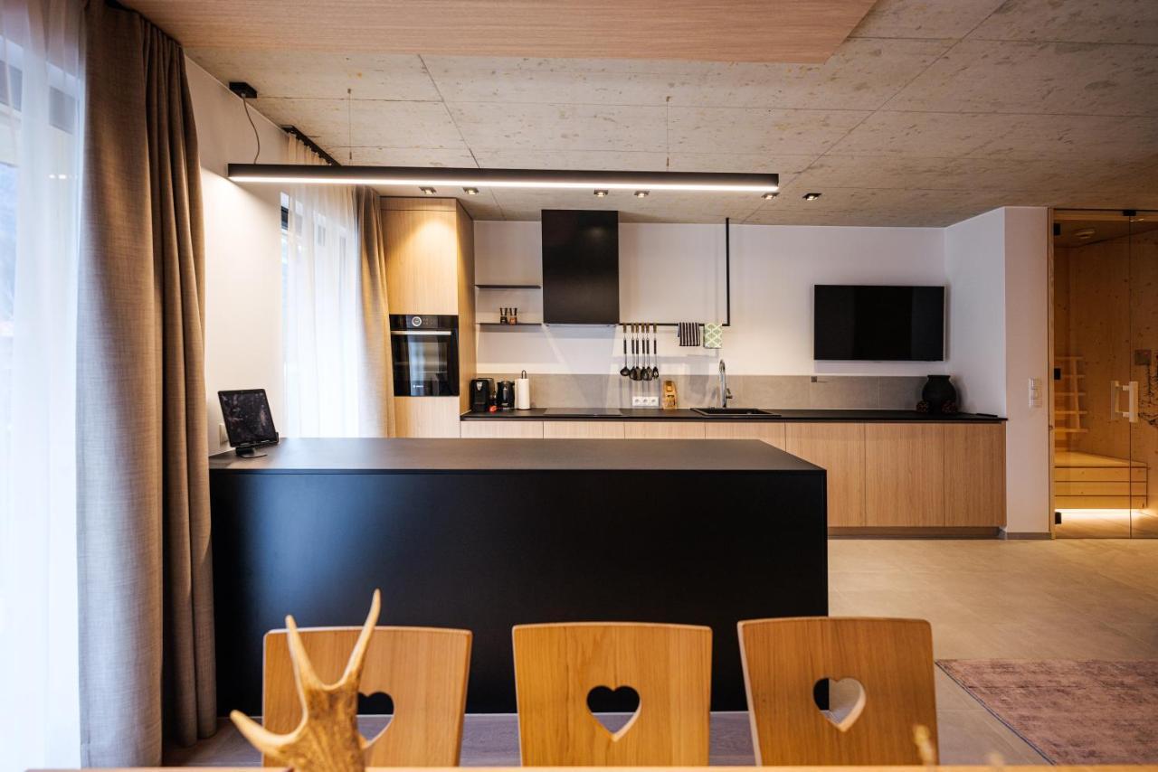 Lebe'Oetz - Das Ferienapartmenthaus Im Zentrum Von Oetz Esterno foto