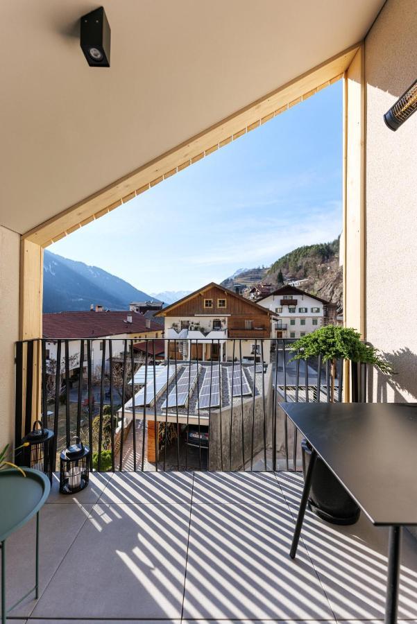 Lebe'Oetz - Das Ferienapartmenthaus Im Zentrum Von Oetz Esterno foto