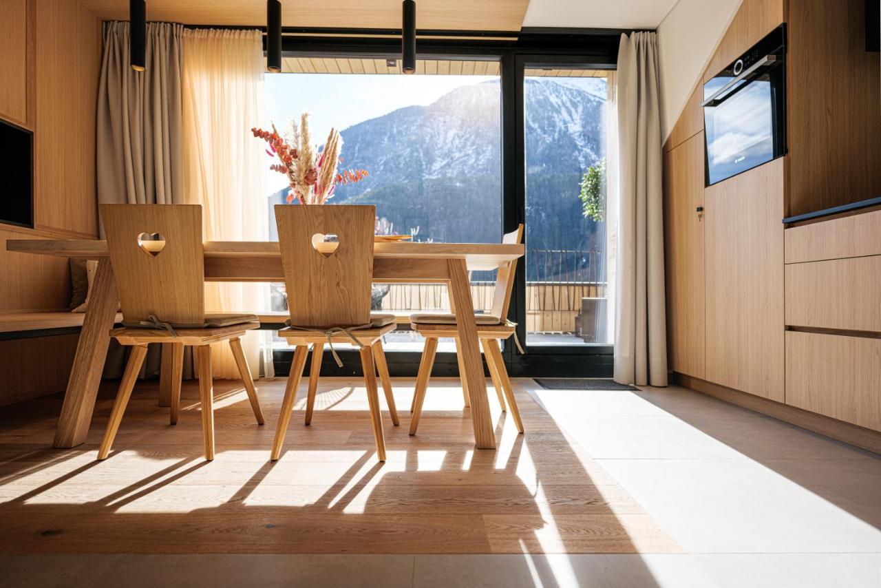 Lebe'Oetz - Das Ferienapartmenthaus Im Zentrum Von Oetz Esterno foto