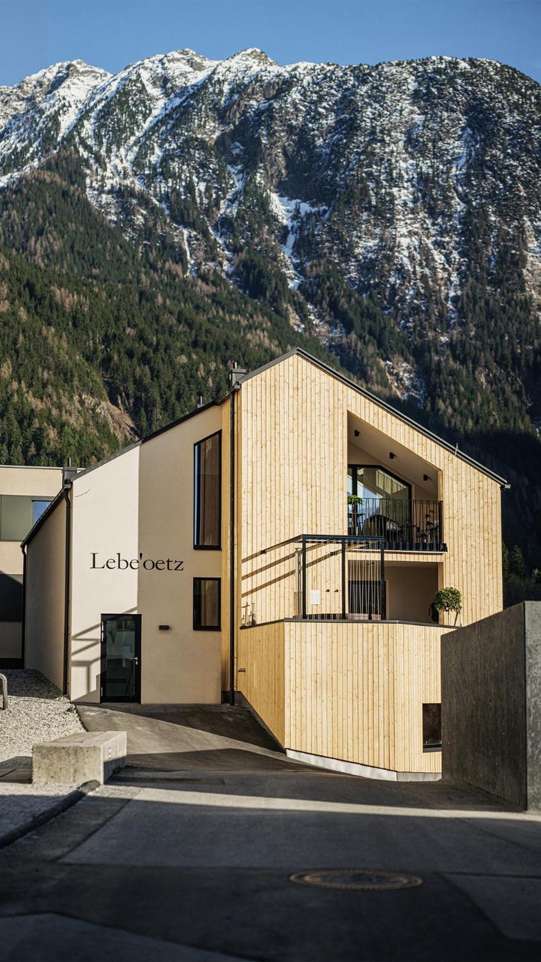 Lebe'Oetz - Das Ferienapartmenthaus Im Zentrum Von Oetz Esterno foto
